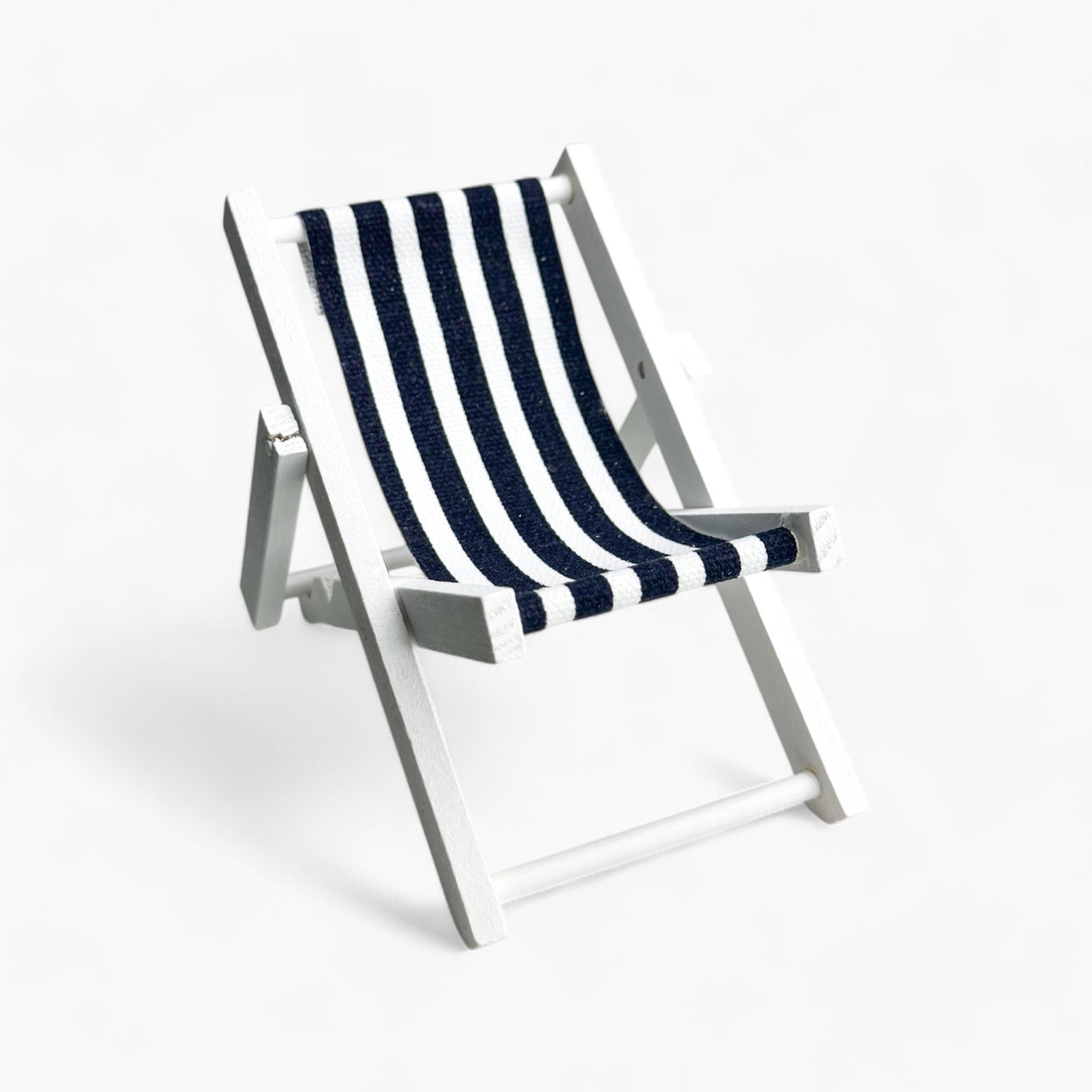 Wooden Beach Lounge (11 x 4.8 x 5.8cm) for 1/10 Scale